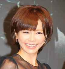 笑顔の女性