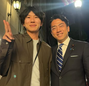 男性の2ショット写真
