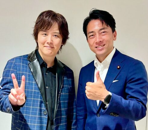 男性の2ショット写真
