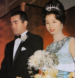結婚式の新郎と新婦