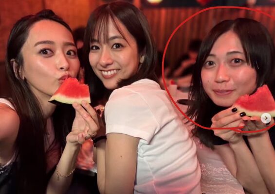 女子3人の自撮り写真