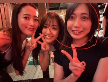 女子3人の自撮り写真